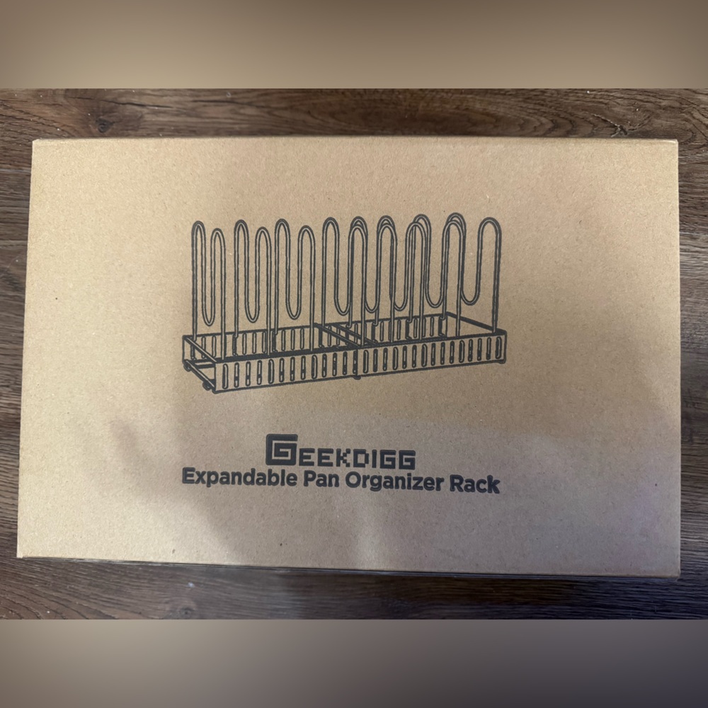 Black Expandable Pan Organizer Rack